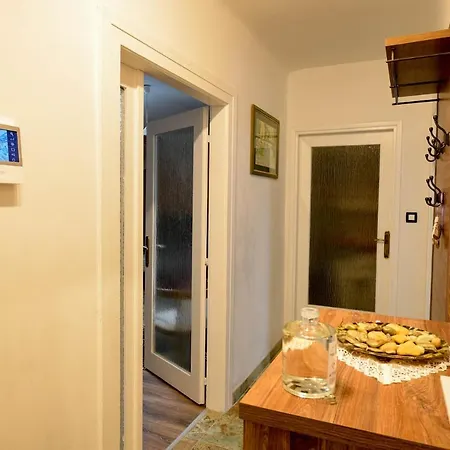 Josip Апартаменты